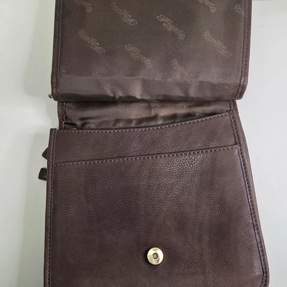 Vintage Y2K Fossil New American Classic Key Brown Leather Crossbody Purse Bag - Picture 11 of 16
